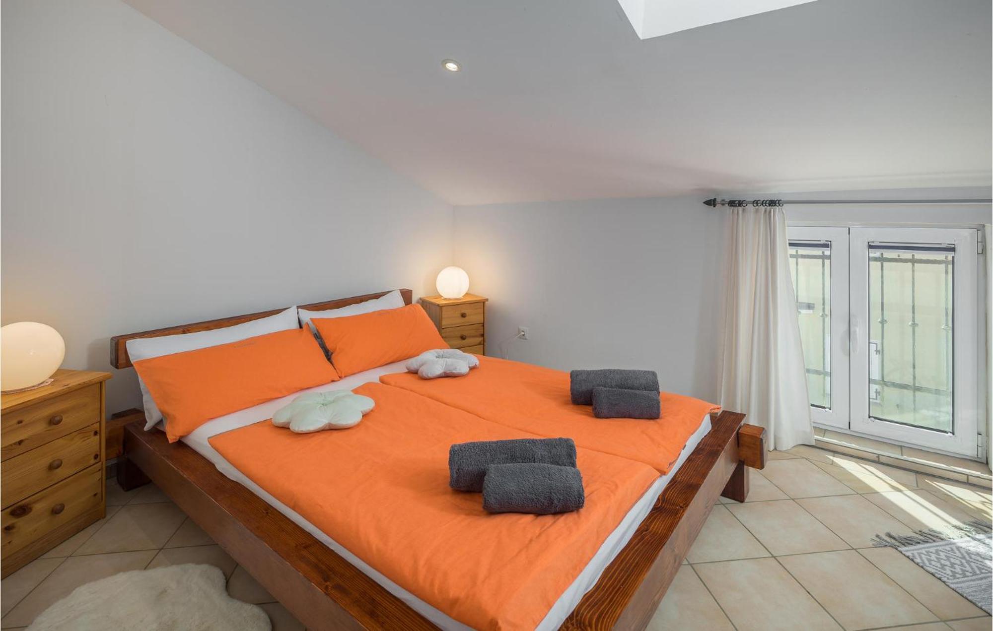 Gorgeous Apartment In Musalez With Kitchen Esterno foto